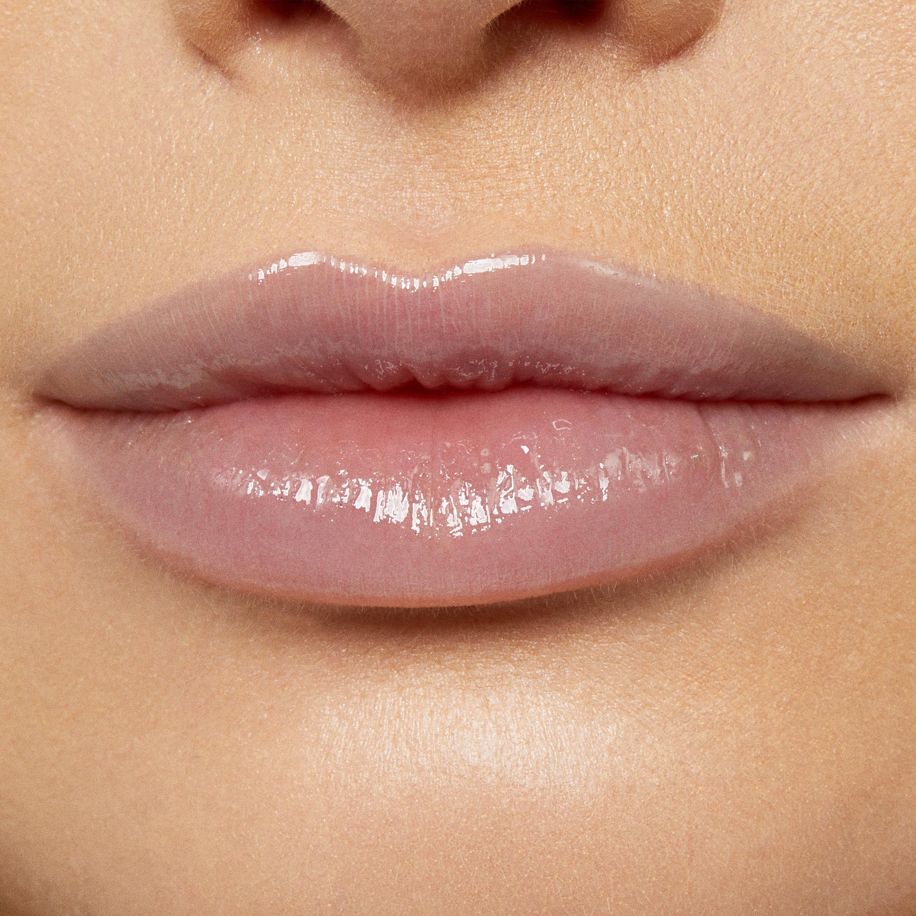 Team Edward - Modern Minimal Lip Detail