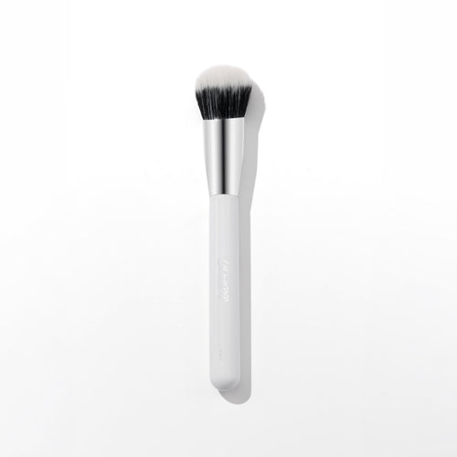 Angled Blending Face Brush - Refined Sculpting Artistry Accessory