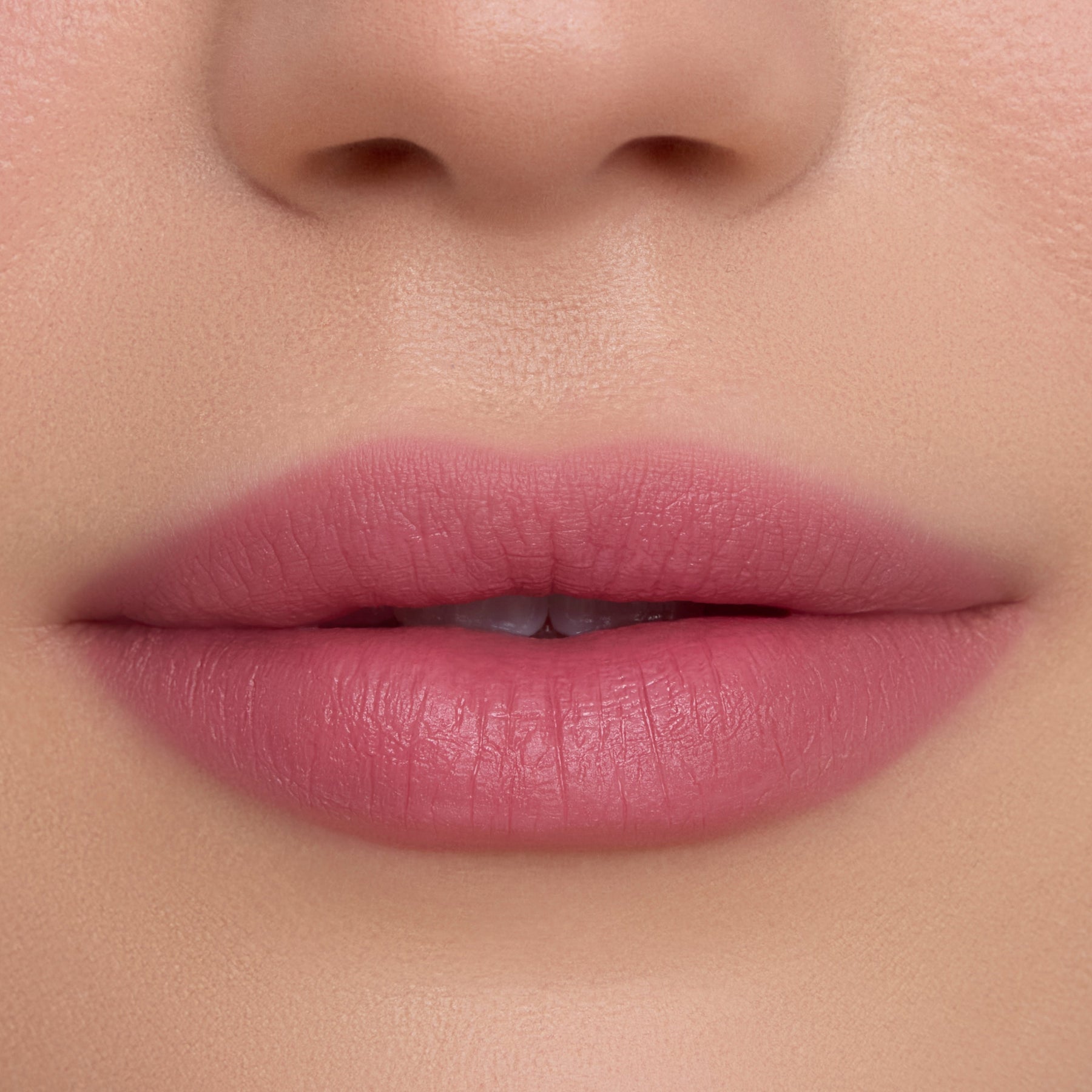 In a Haze - Smooth Vibrant Lip Finish