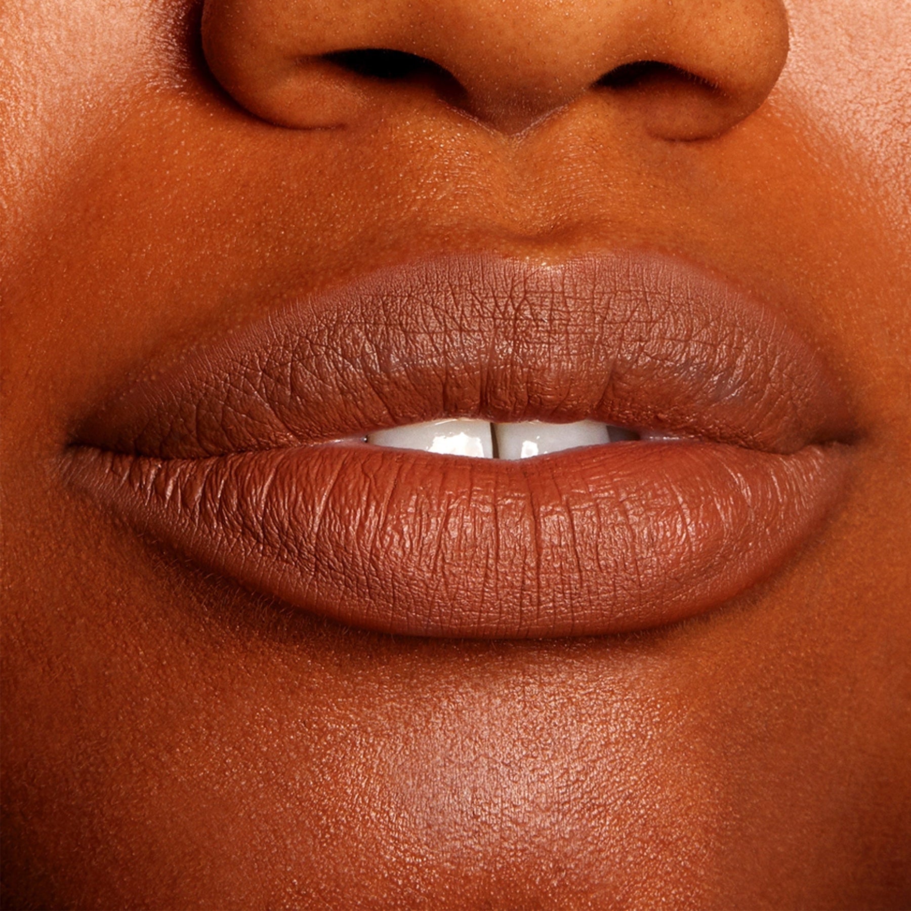 Truth or Bare - Glossy Confident Lip Moment