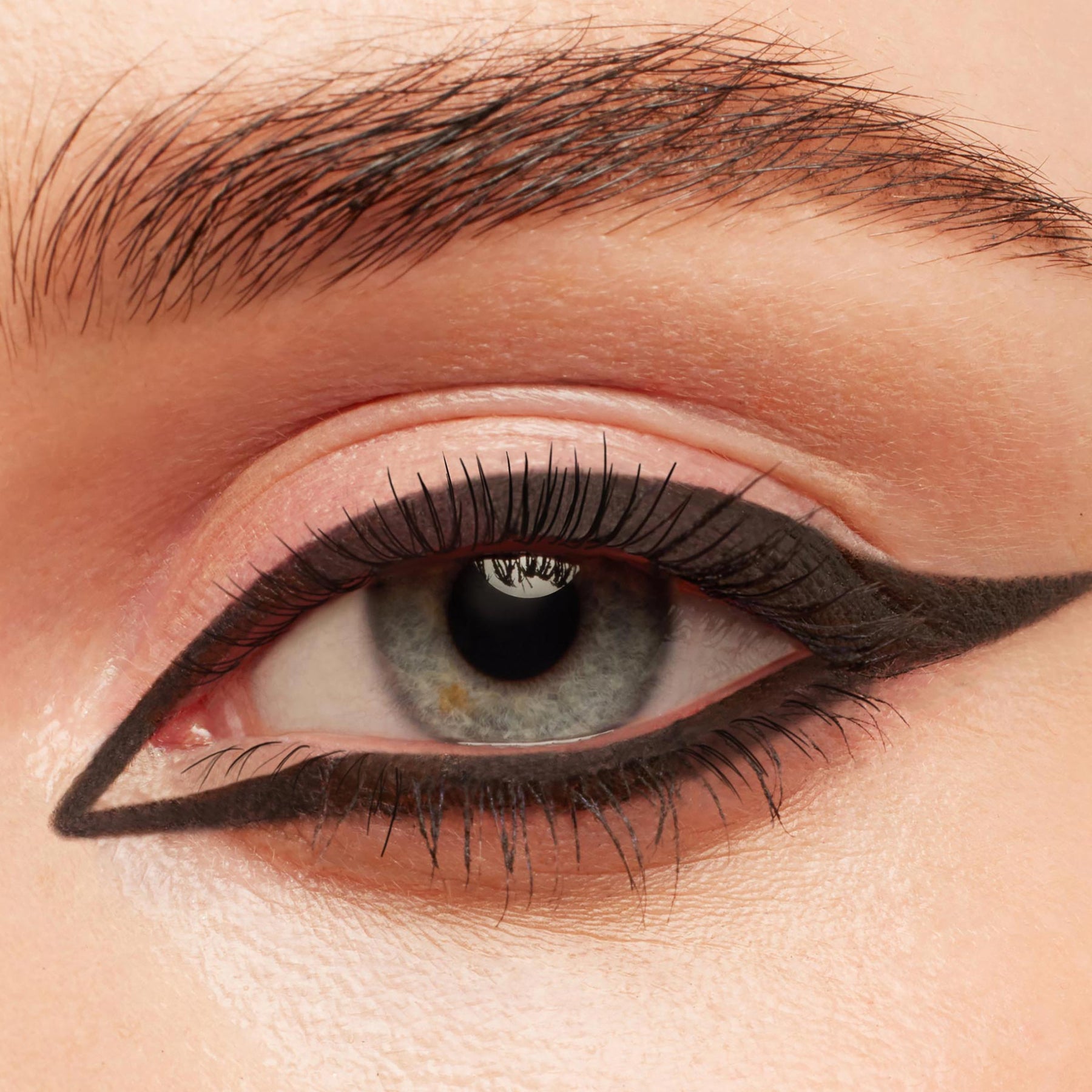 New BFF - Velvety Playful Liner Moment