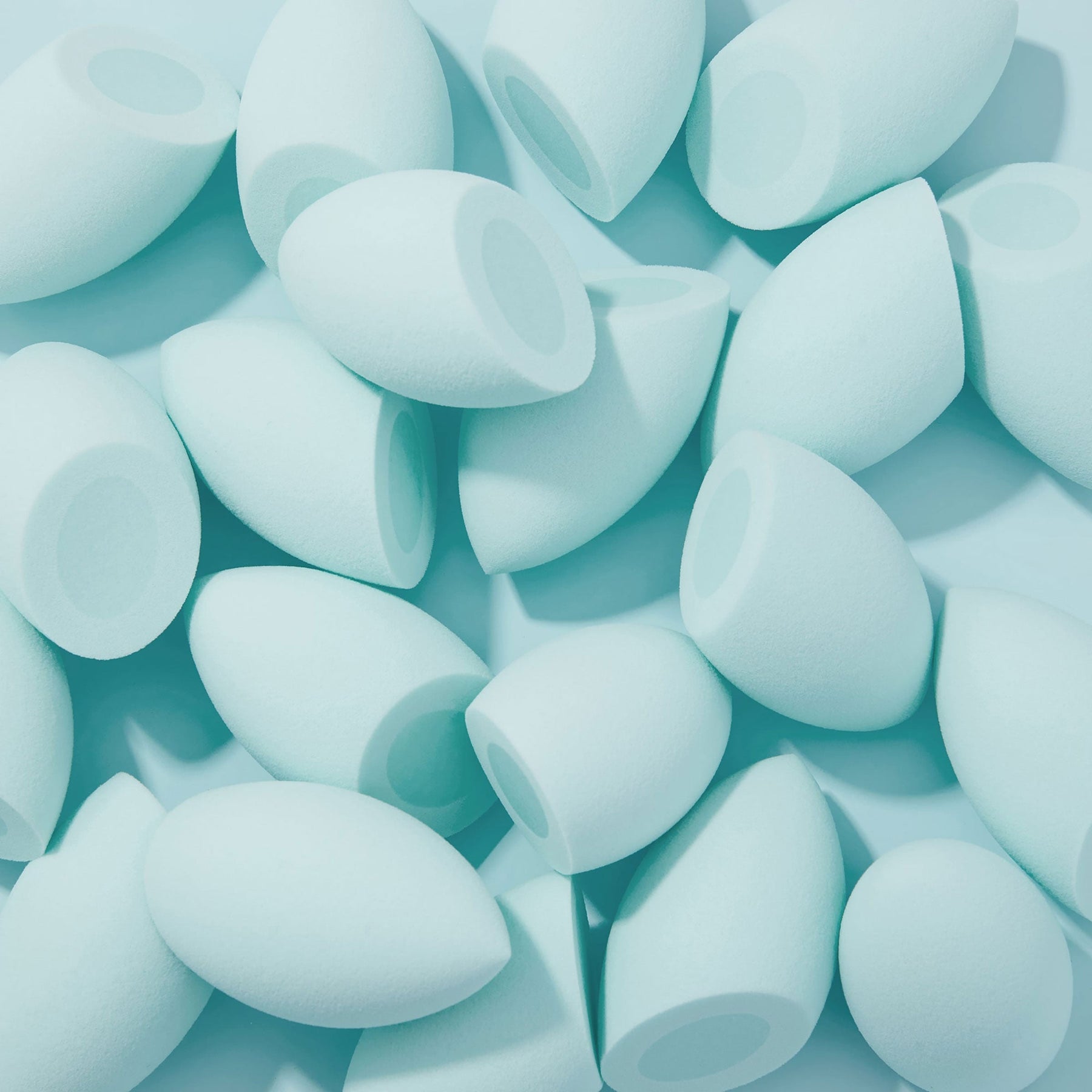Silicone Blending Sponge - Clean Control Artistry Sculpt