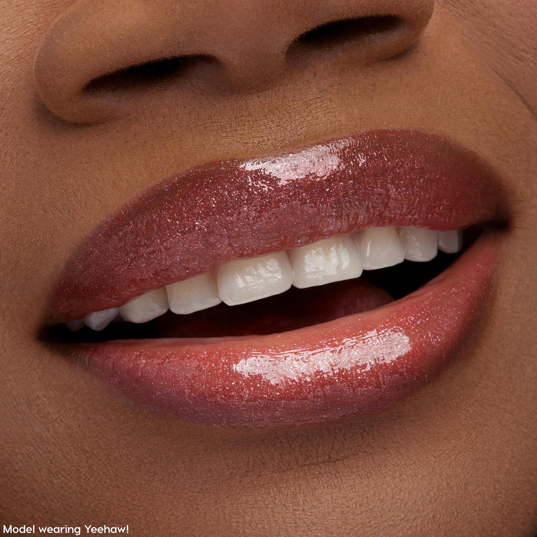 Squad Dreams - Rosy Classic Lip Detail