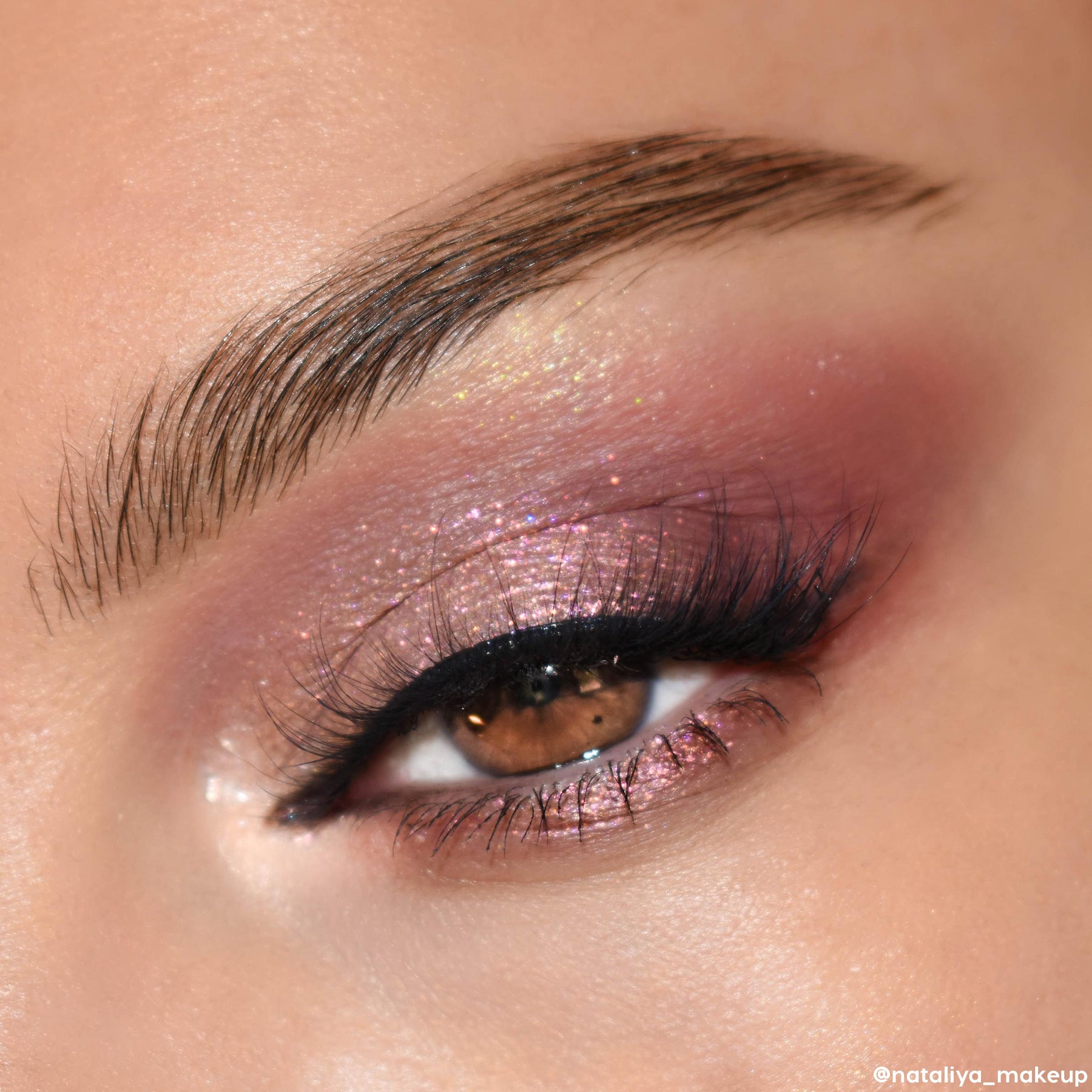 After Hours - Balanced Effortless Eye Drama
