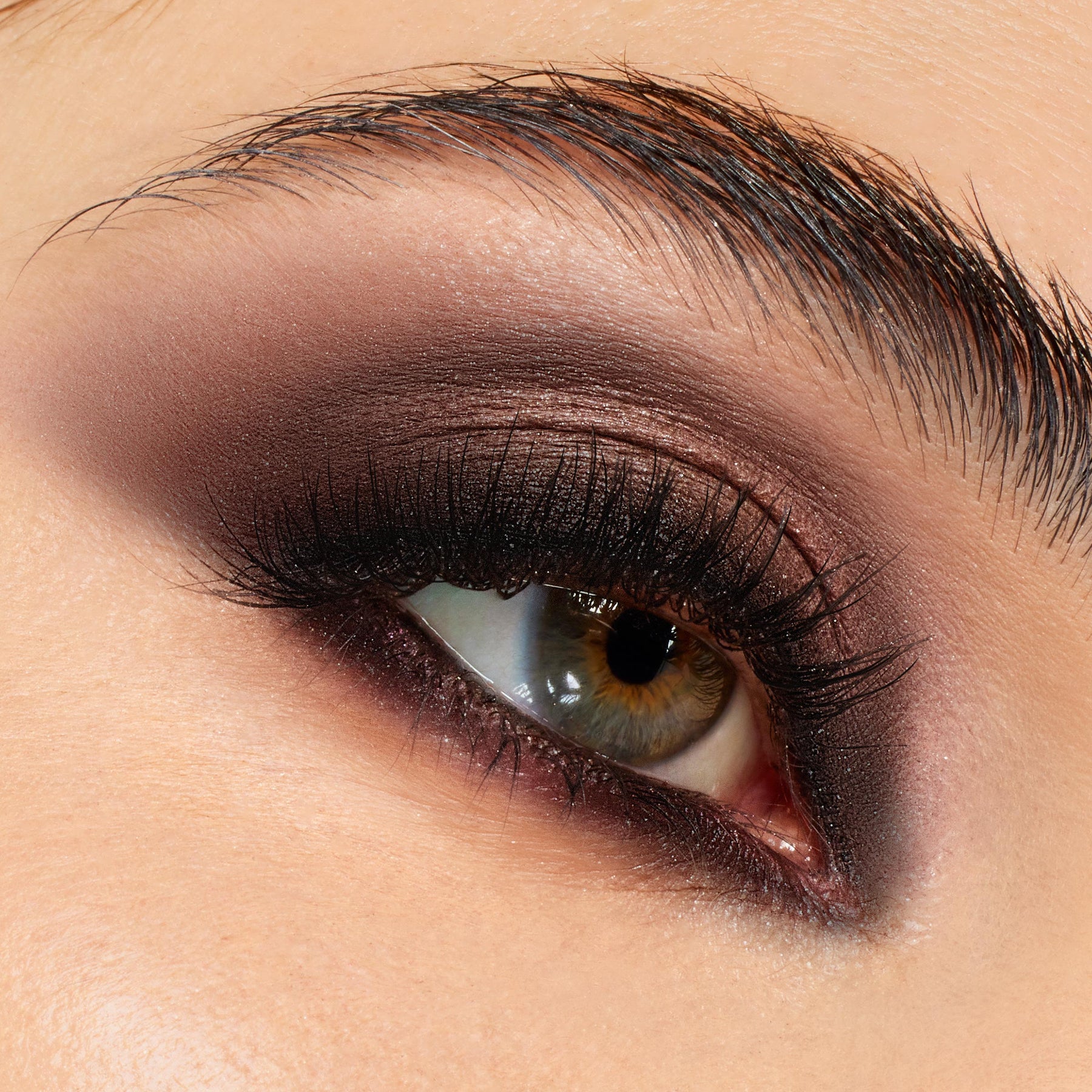 After Hours - Balanced Effortless Eye Drama