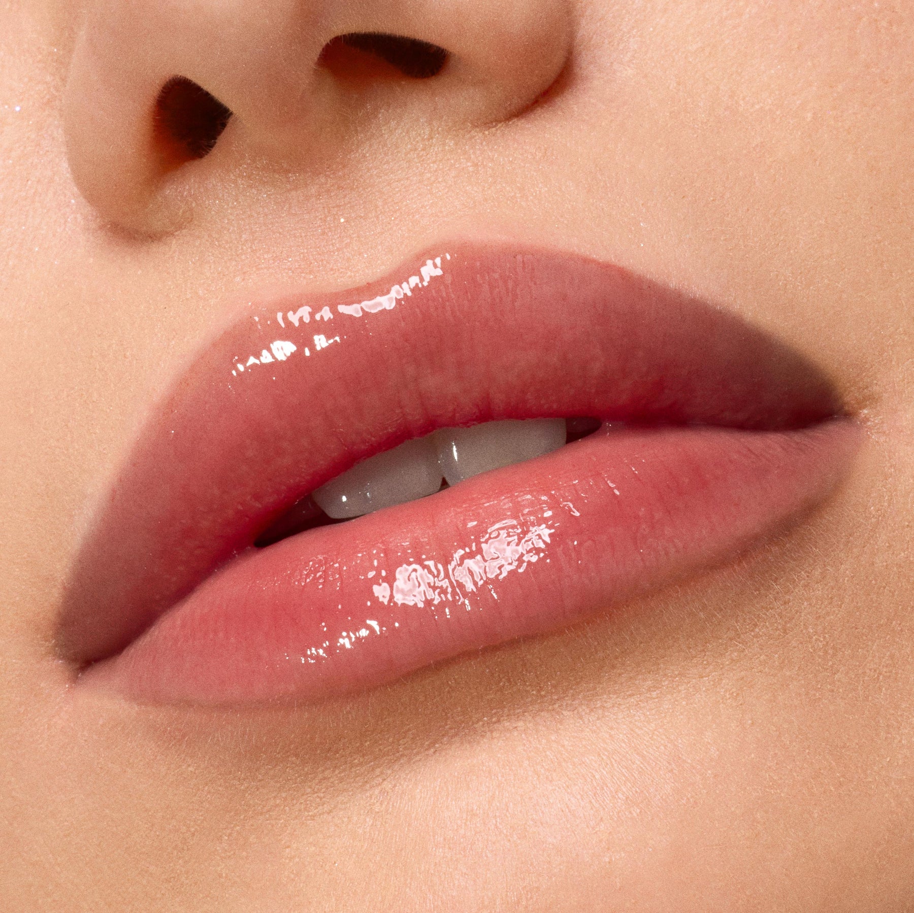 Kiss of Darkness - Lasting Expressive Beauty Match